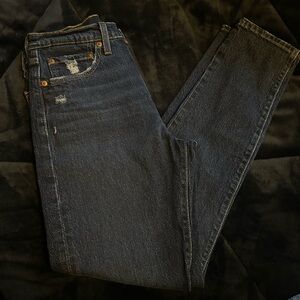 Woman’s LEVI’S 501’s skinny jeans